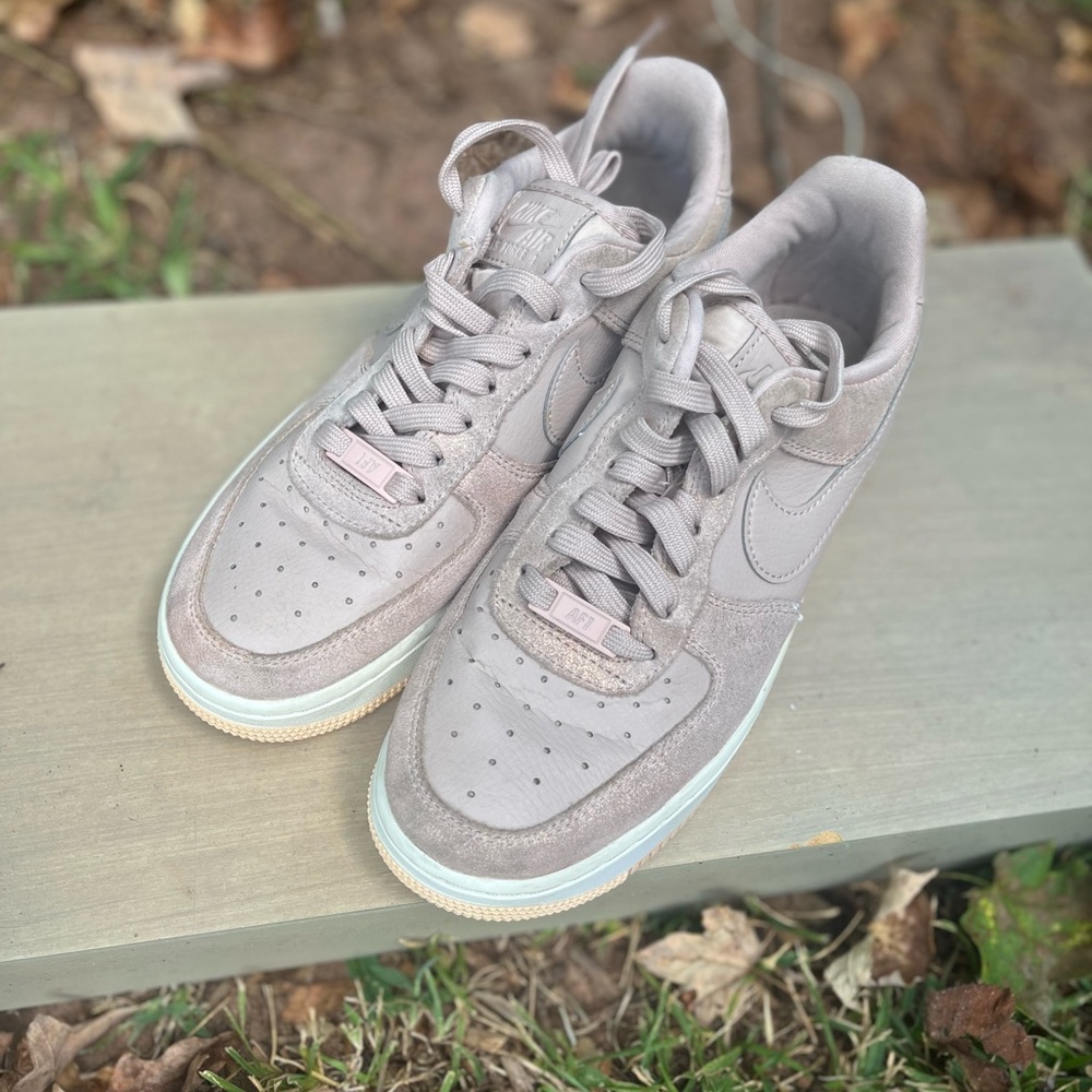 Nike Air Force Women's Light Pink  Sneakers. 7.5